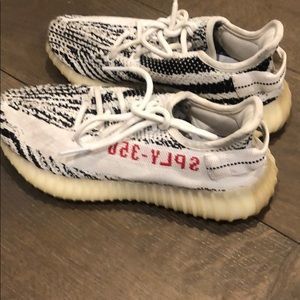 Yeezy boost 350 zebra